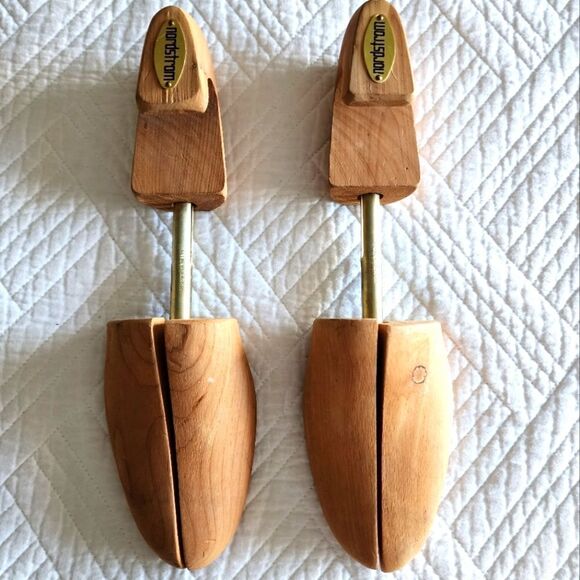 Nordstrom wood shoe tree - Picture 1 of 6